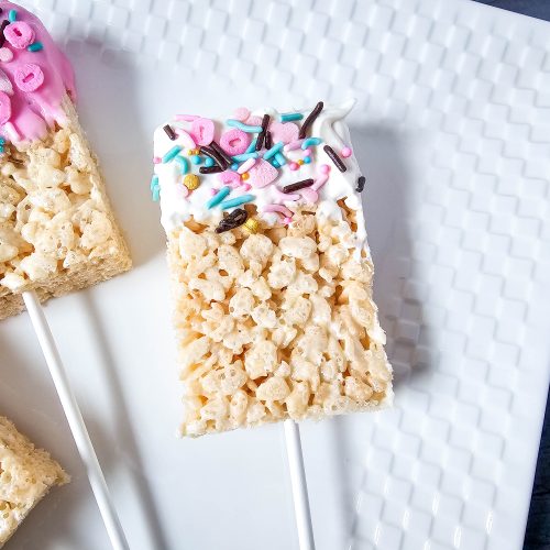 Valentine_s-XO-Krispy-Treats-Set-1-6-scaled.jpg