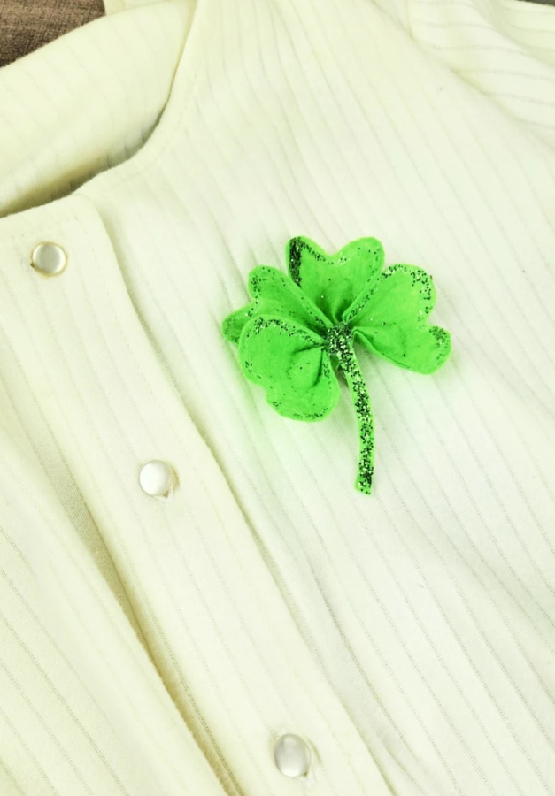 Clover Pin With Free Printable Shamrock Pattern