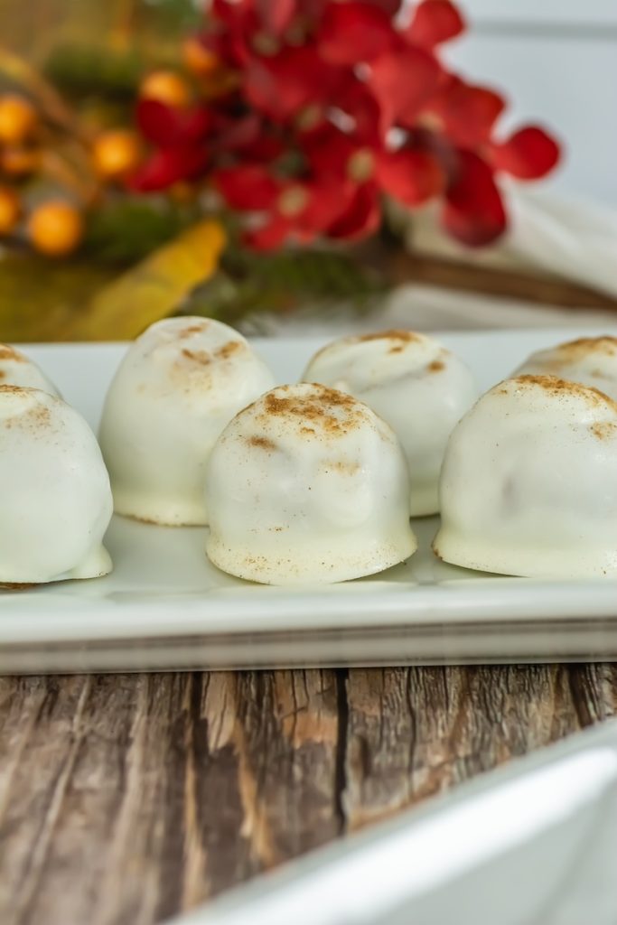 Pumpkin cake balls - final