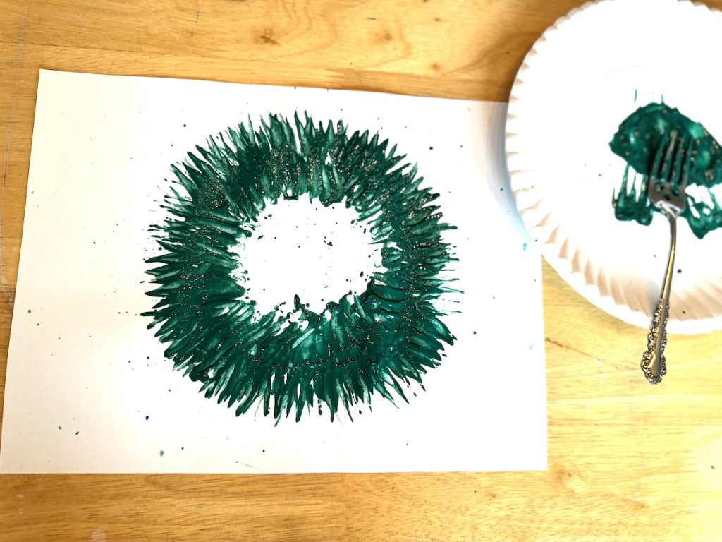 complete fork painted wreath